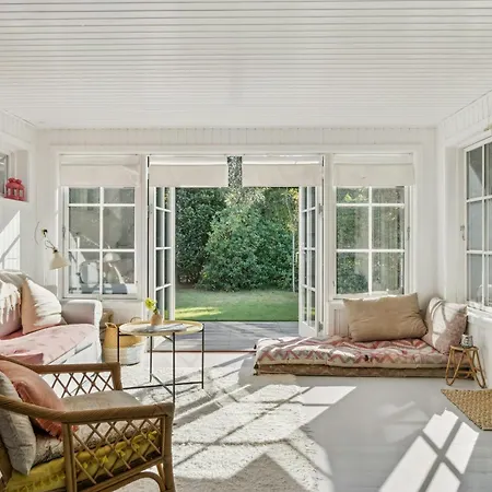 Summer House Life Near Feriehus Hornbæk